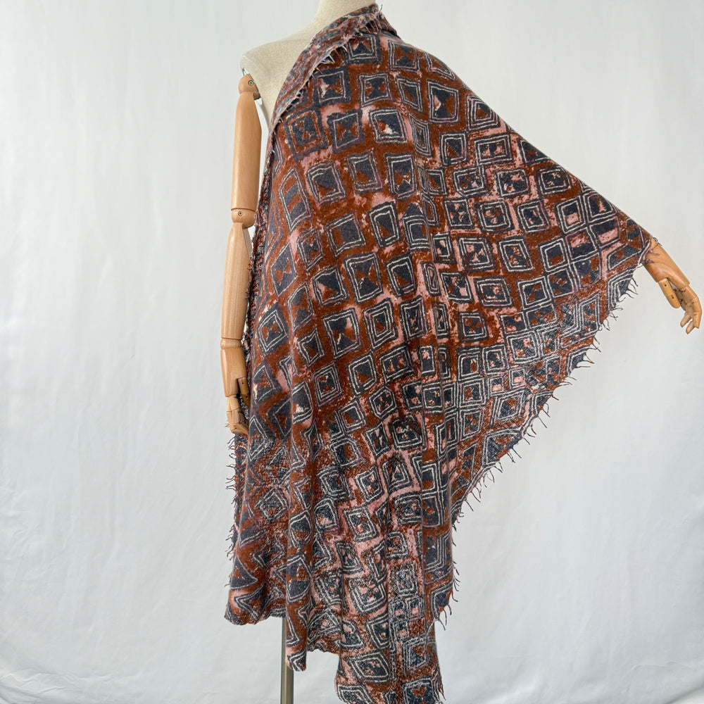 HEMISPHERE Cashmere Scarf