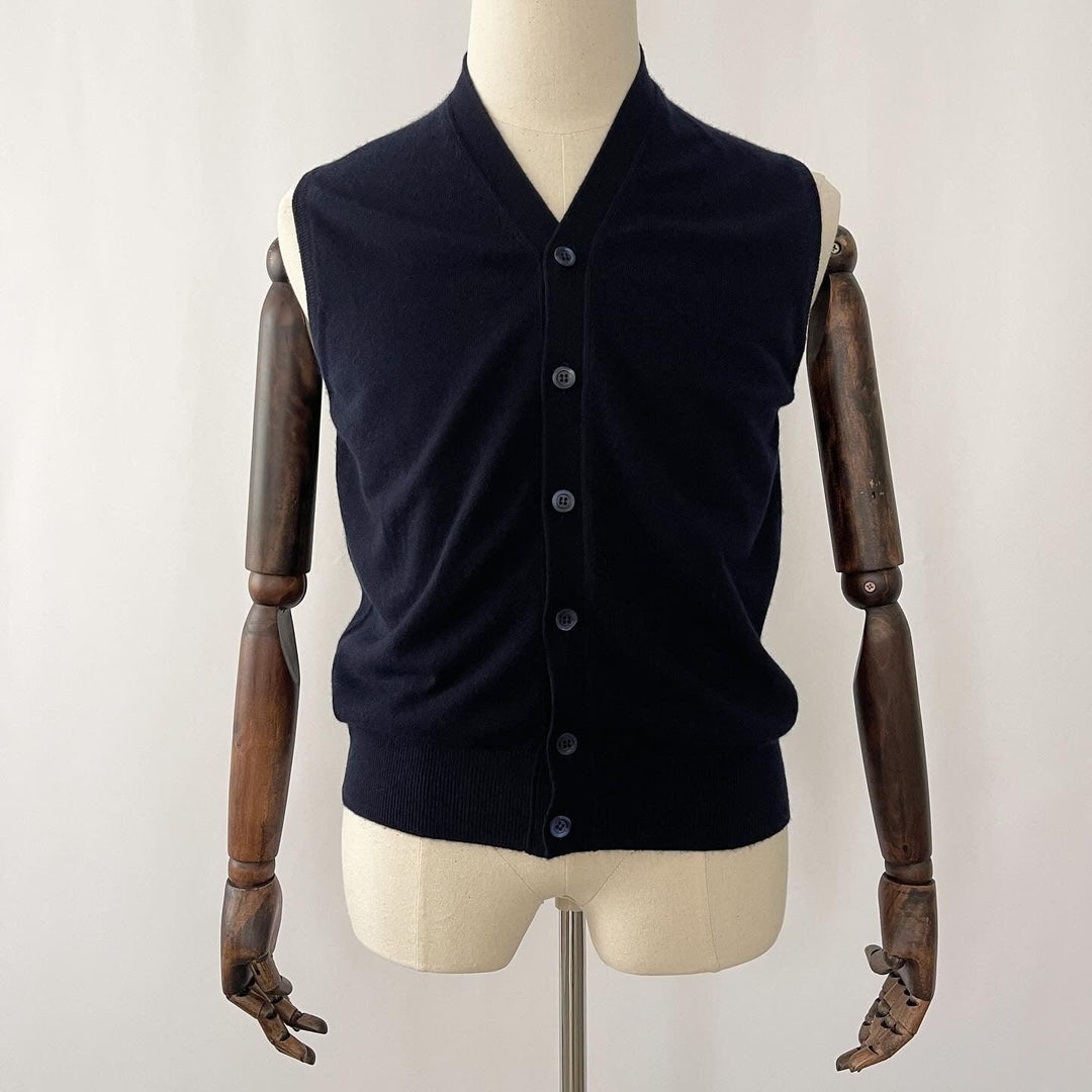 FERU - FERU Cashmere Vest - AVVIIVVA.COM