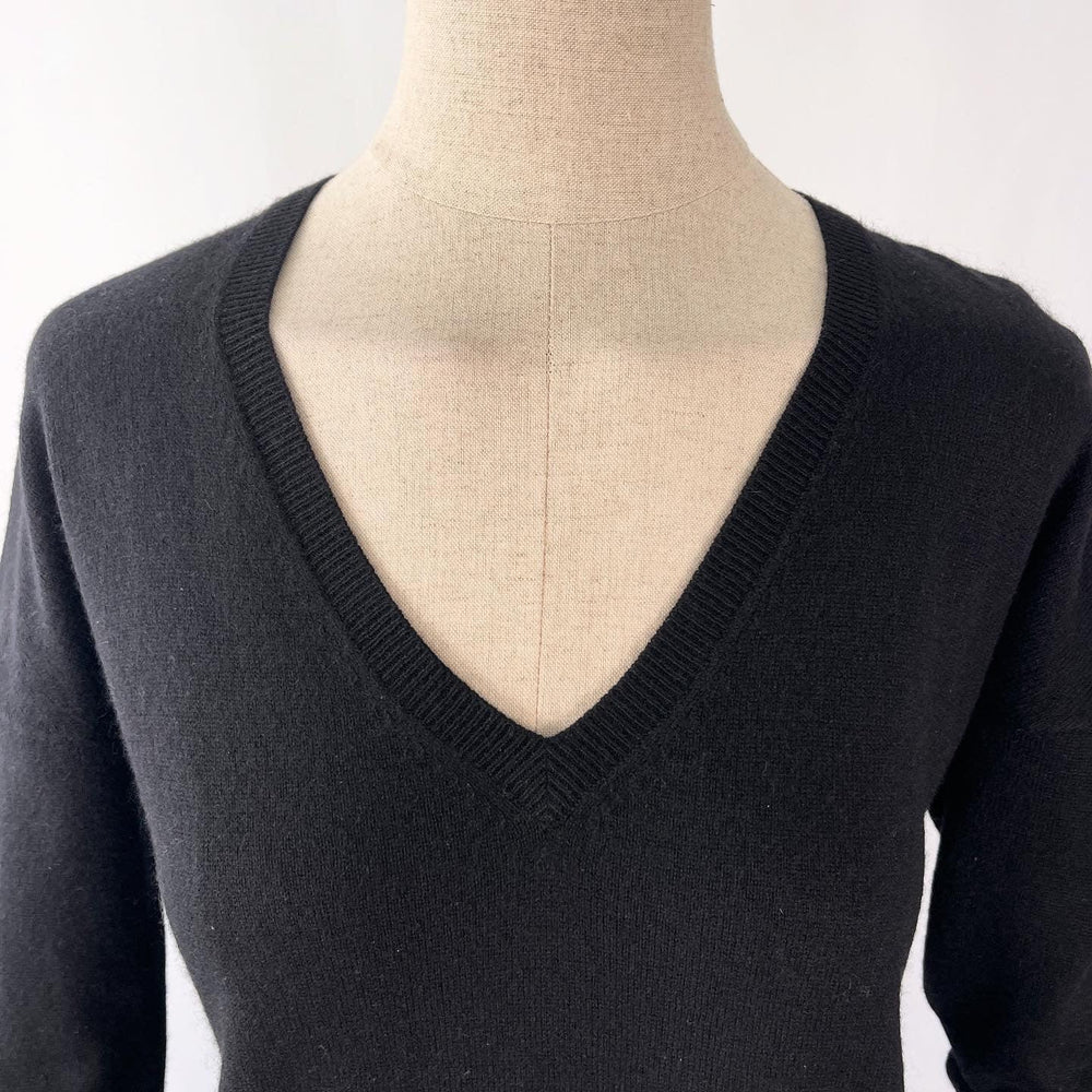 FTC - FTC Sweater - AVVIIVVA.COM