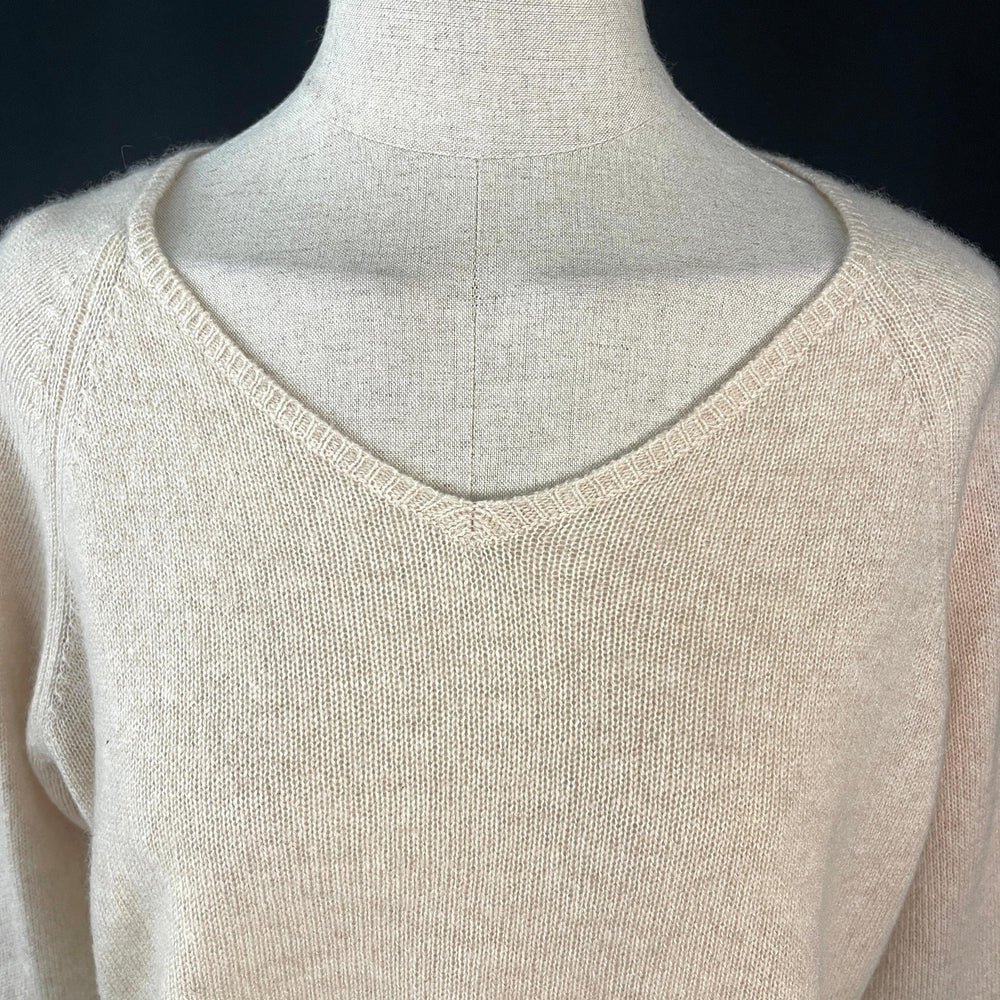 IRIS V ARMIN - IRIS v ARMIN Cashmere Sweater - AVVIIVVA.COM