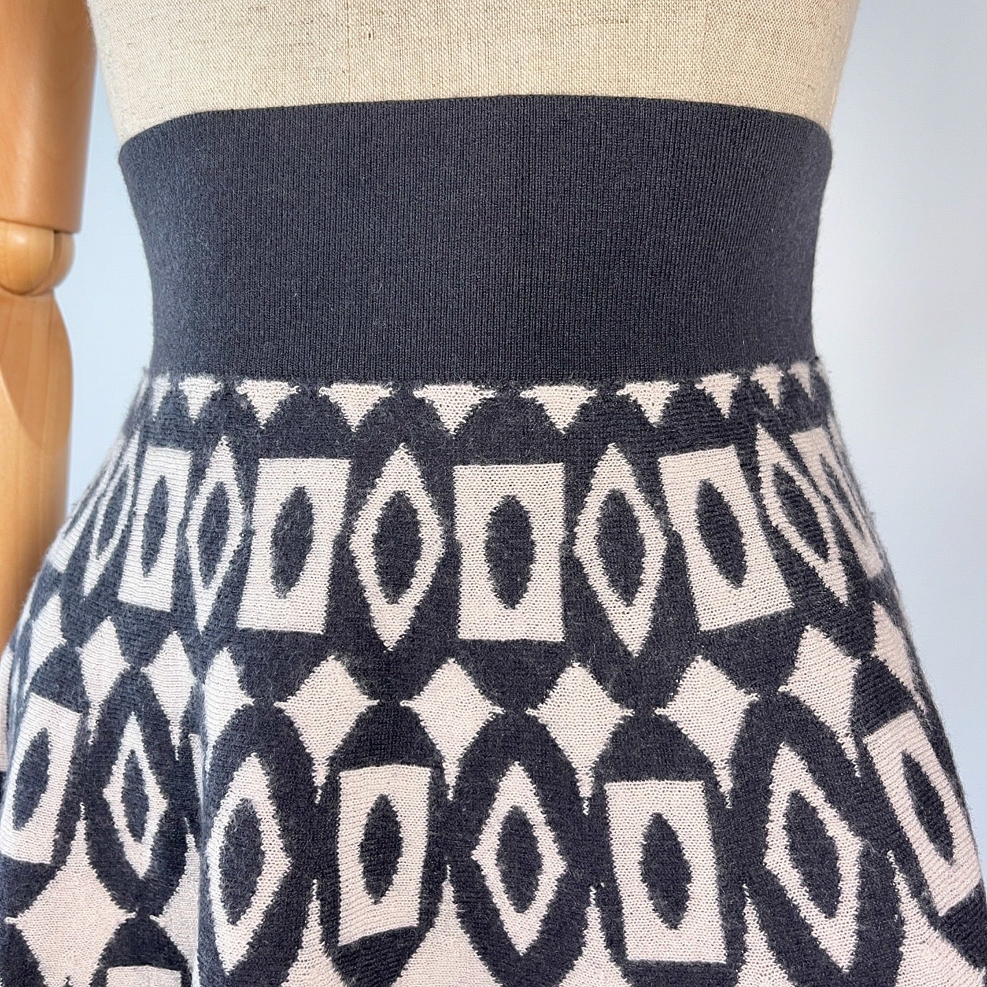 HEMISPHERE Wool/Cashmere Skirt