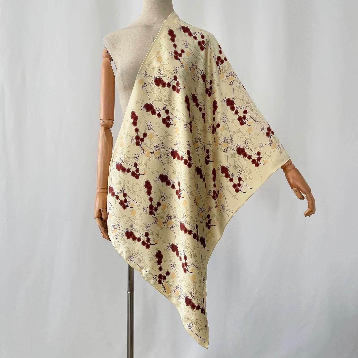 FABRIC FRONTLINE Silk Scarf