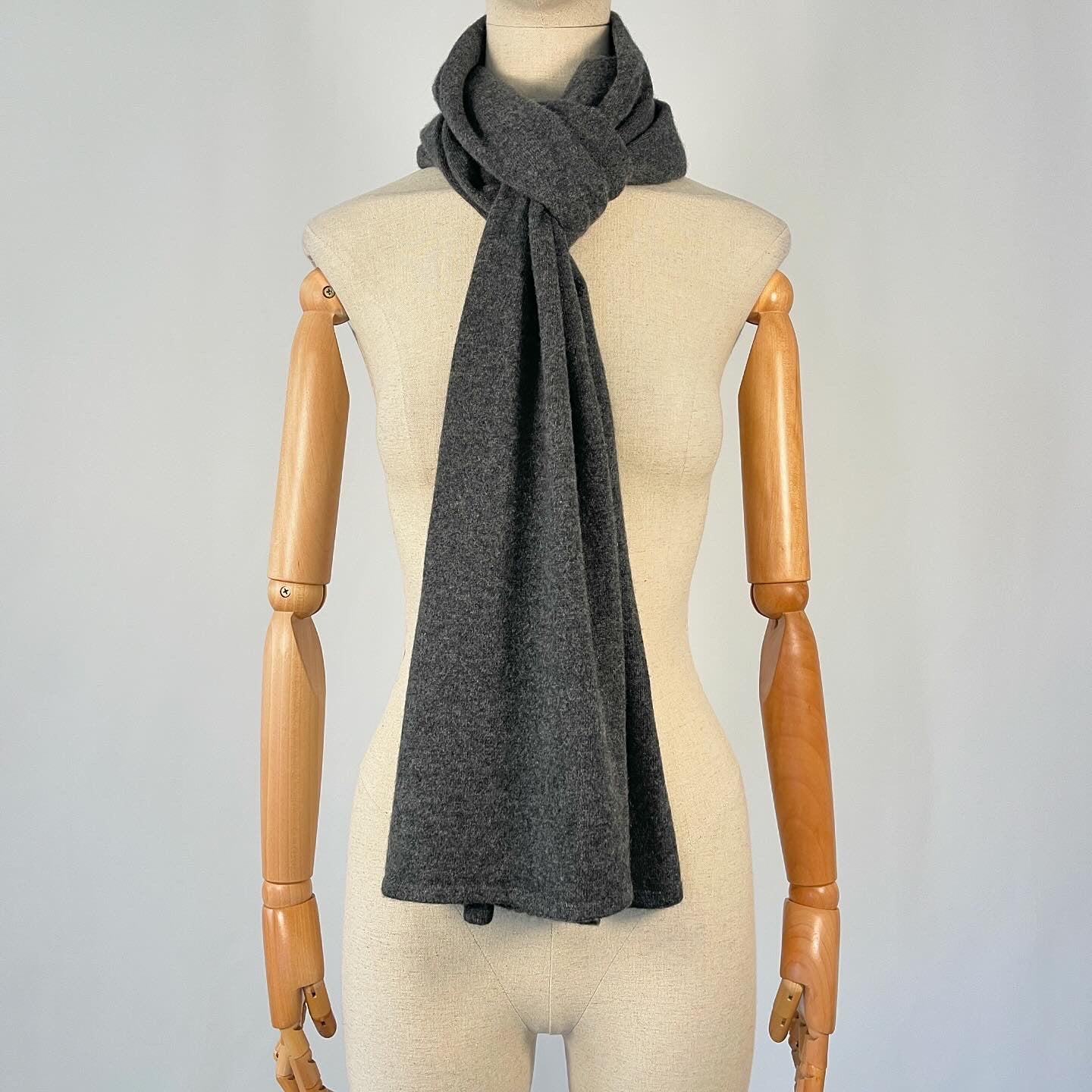 HEMISPHERE Cashmere Scarf