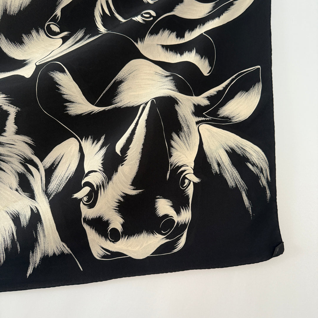 FABRIC FRONTLINE Silk Scarf