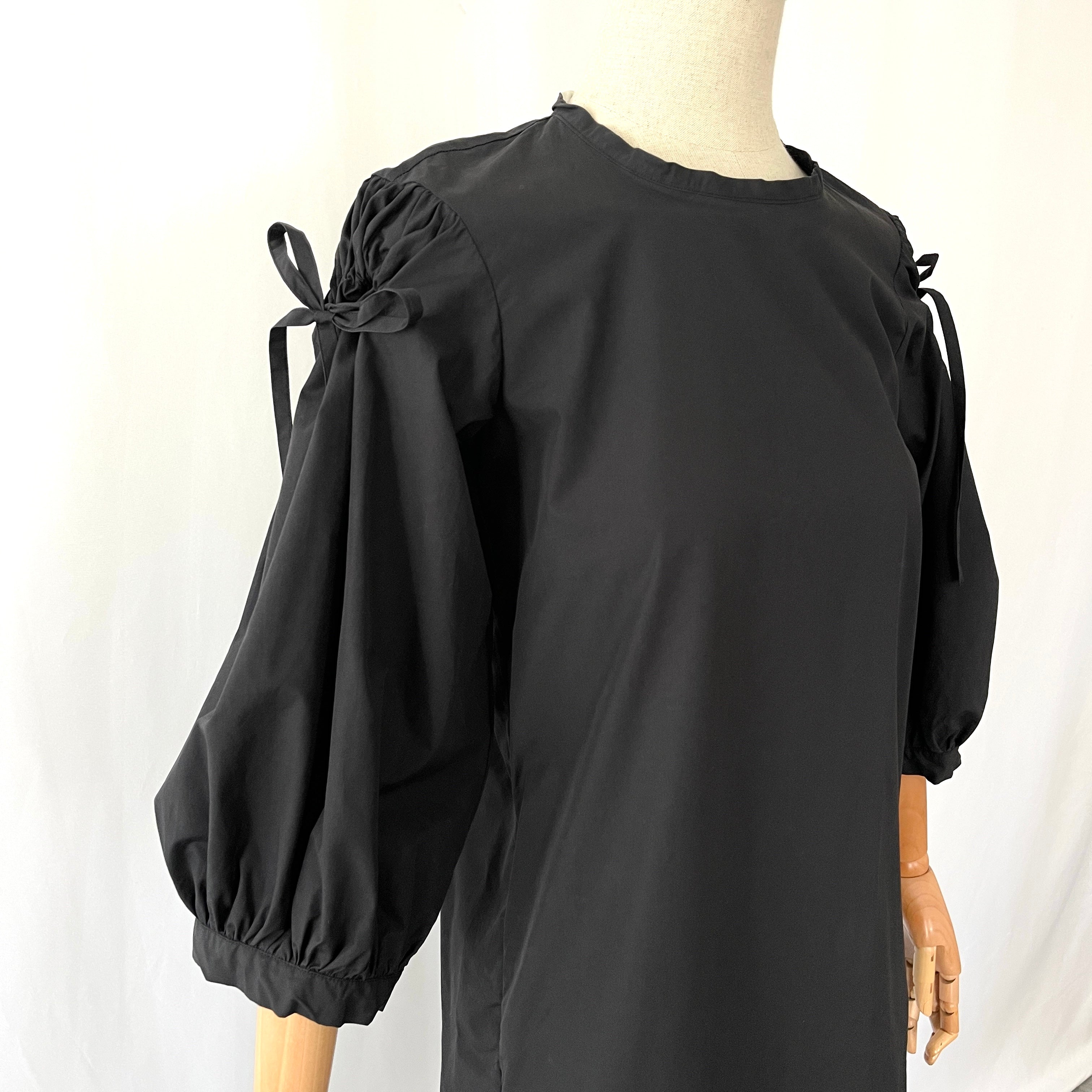 LAREIDA Dress