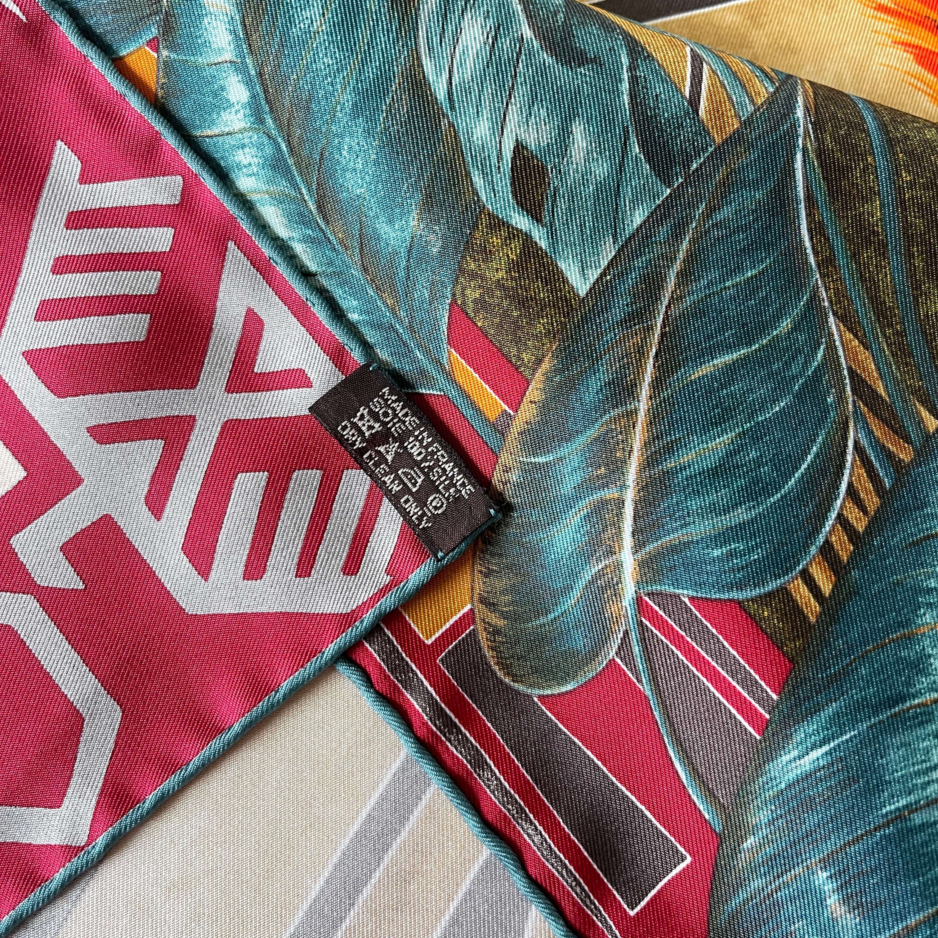 HERMES WA'KO NI New Silk Scarf