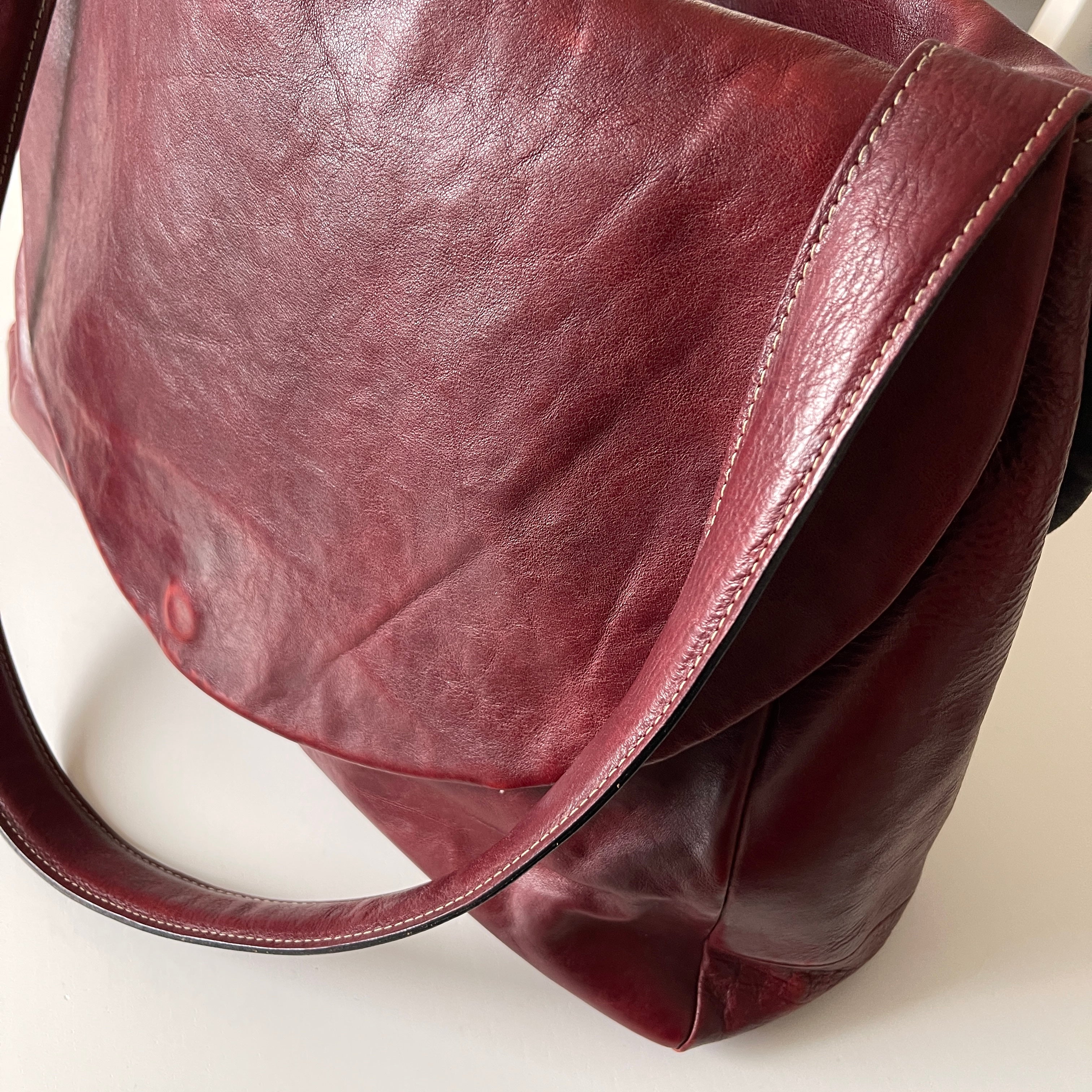 KARA VAN PETROL Leather Bag