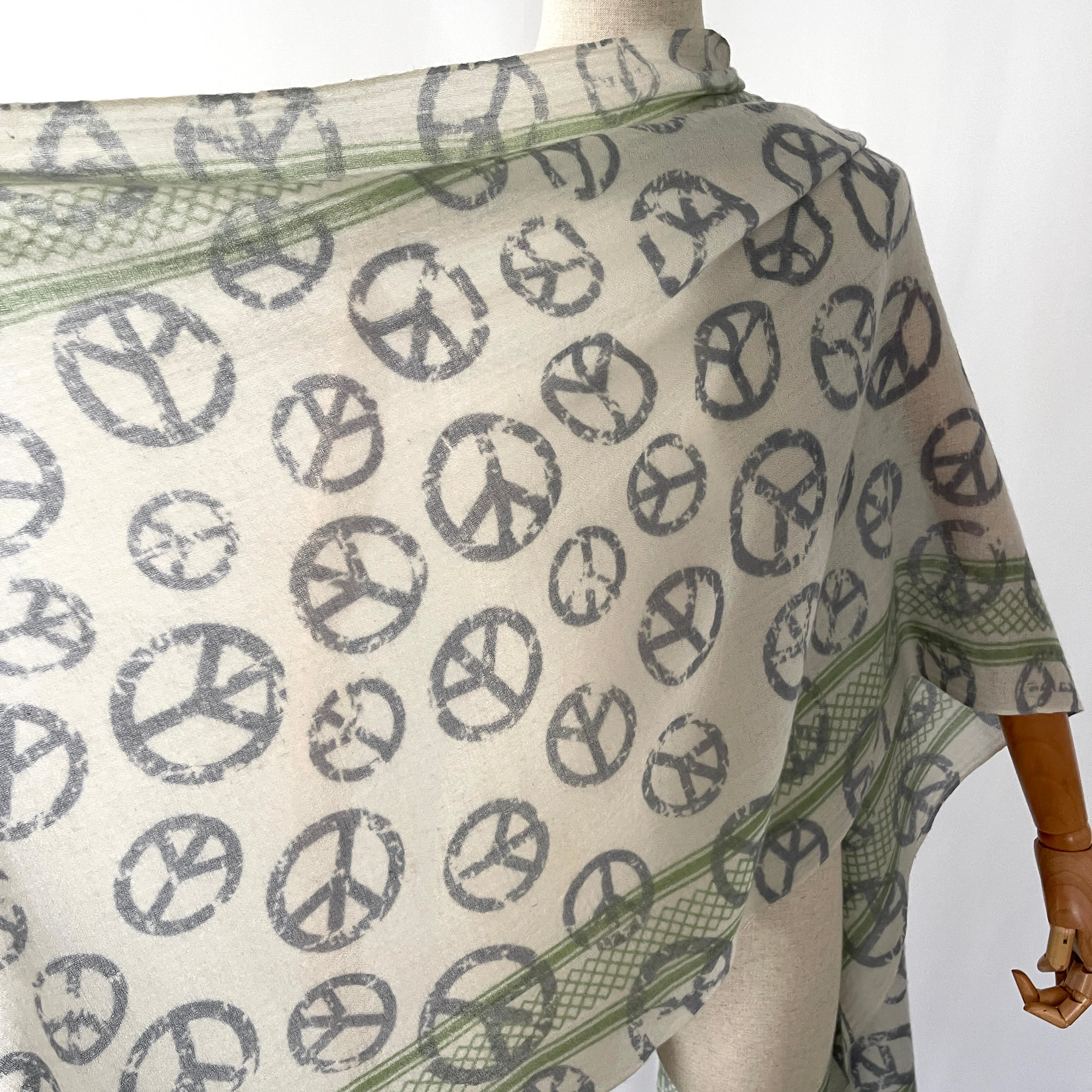 HEMISPHERE Cashmere Scarf