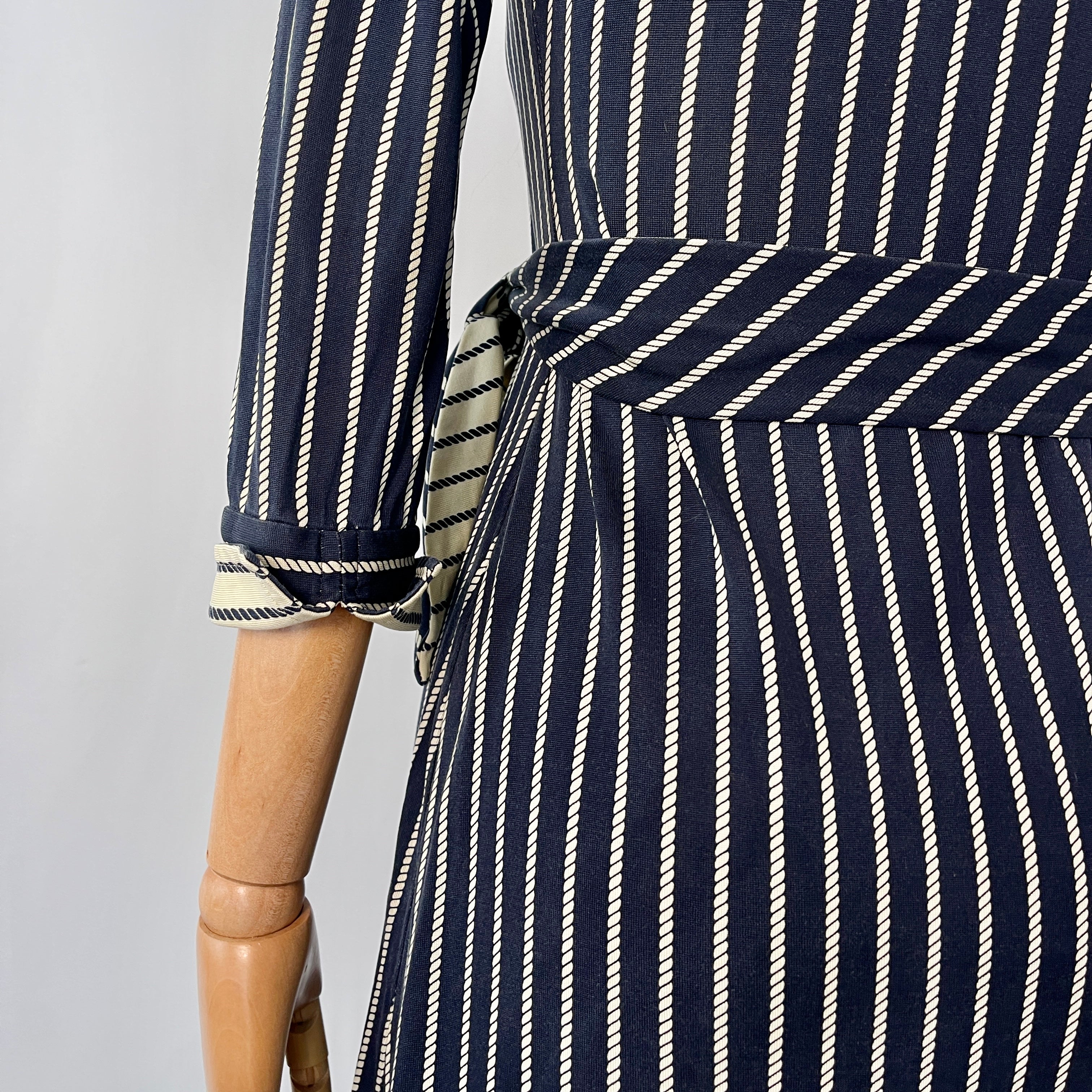 DIANE VON FURSTENBERG Silk Dress