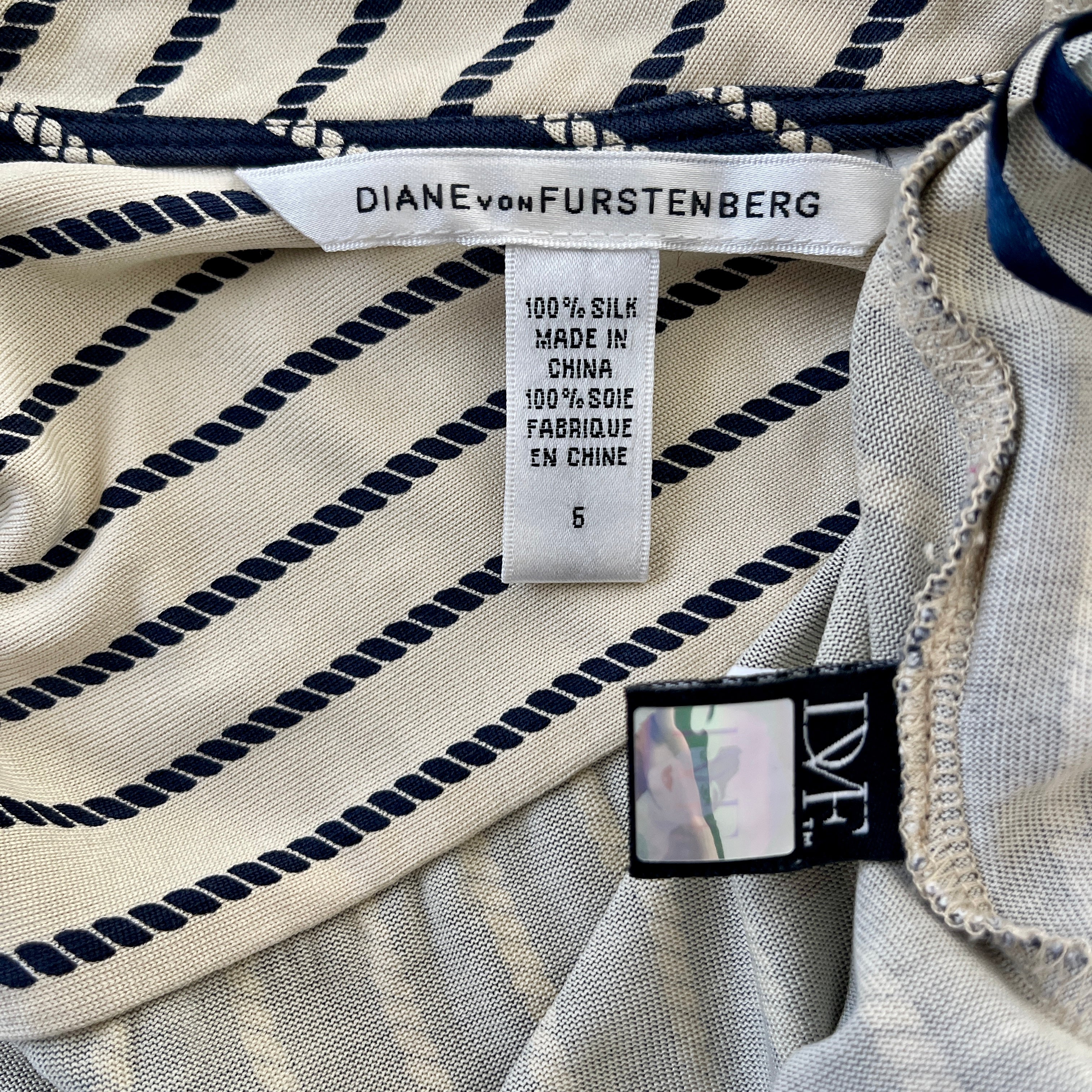 DIANE VON FURSTENBERG Silk Dress