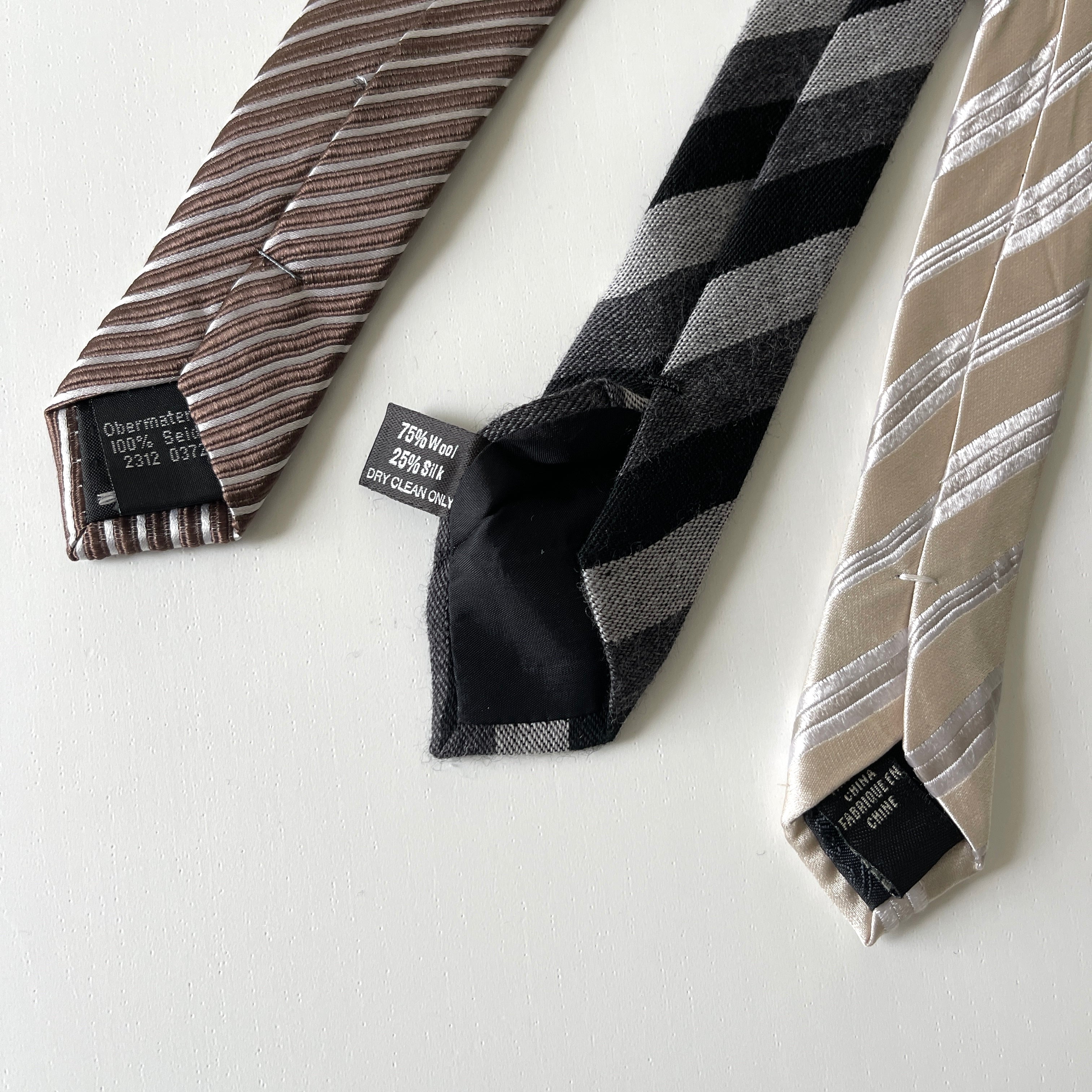 SET OF TIES