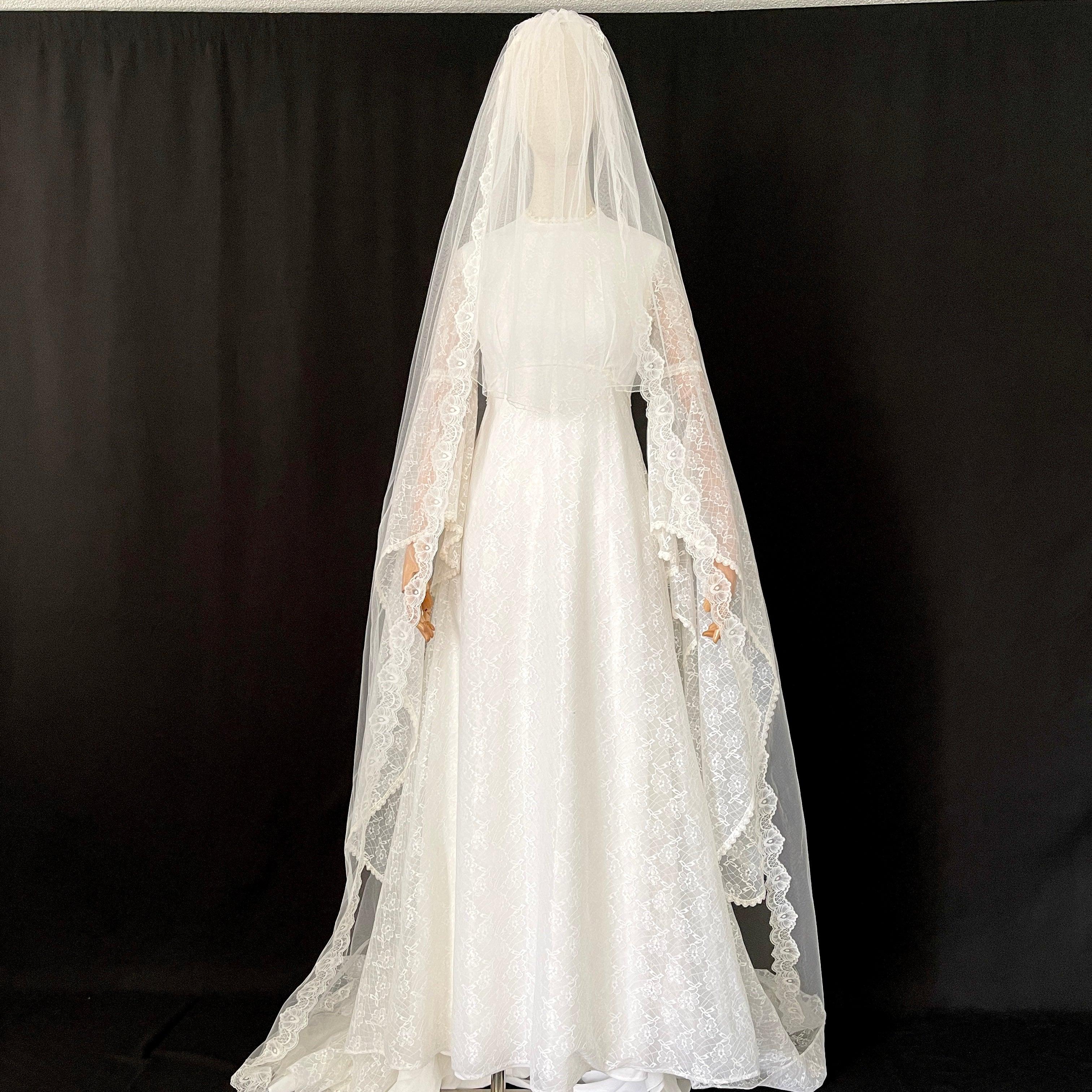 BRITISH Vintage Wedding Dress and Veil