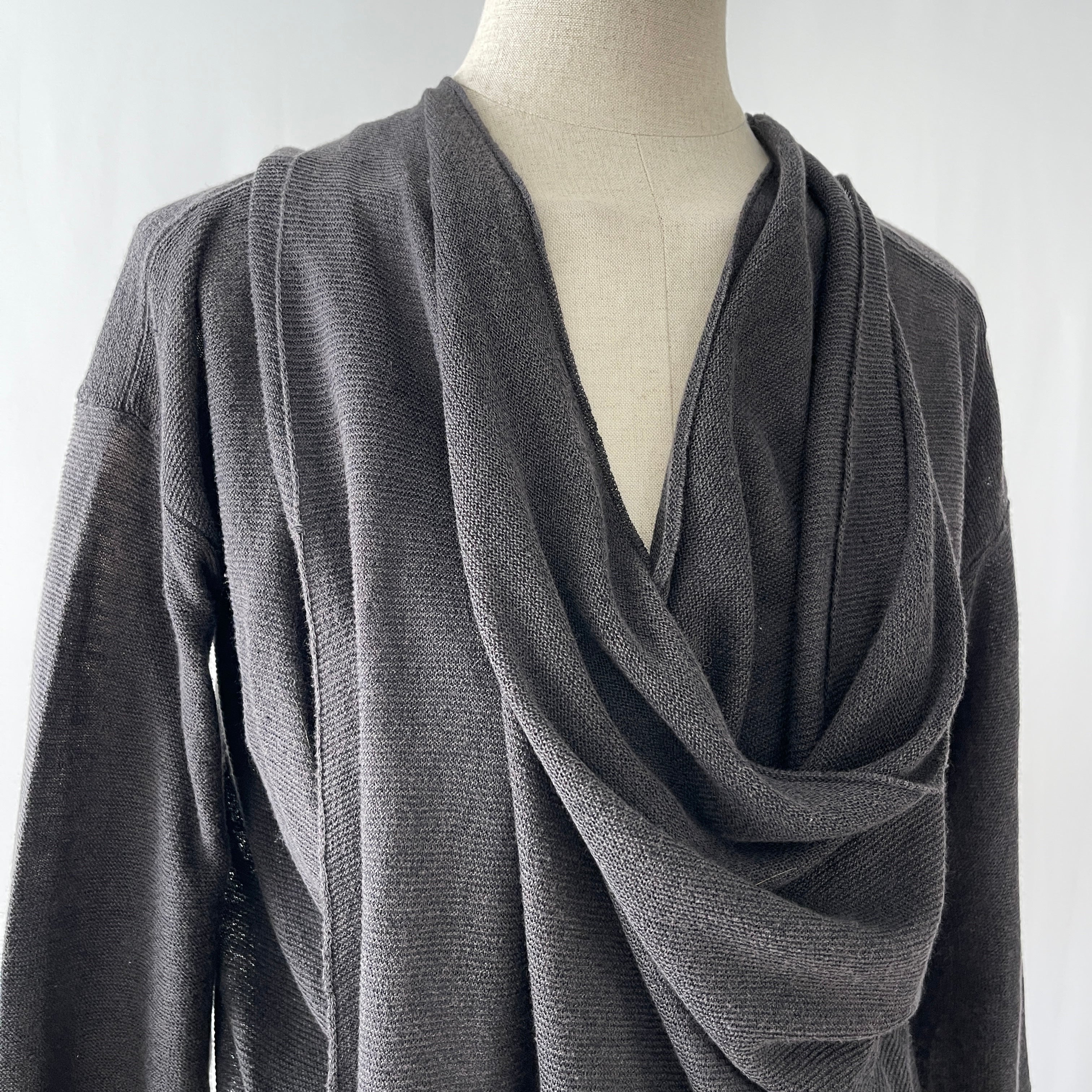 HANNES ROETHER Transformer Cardigan