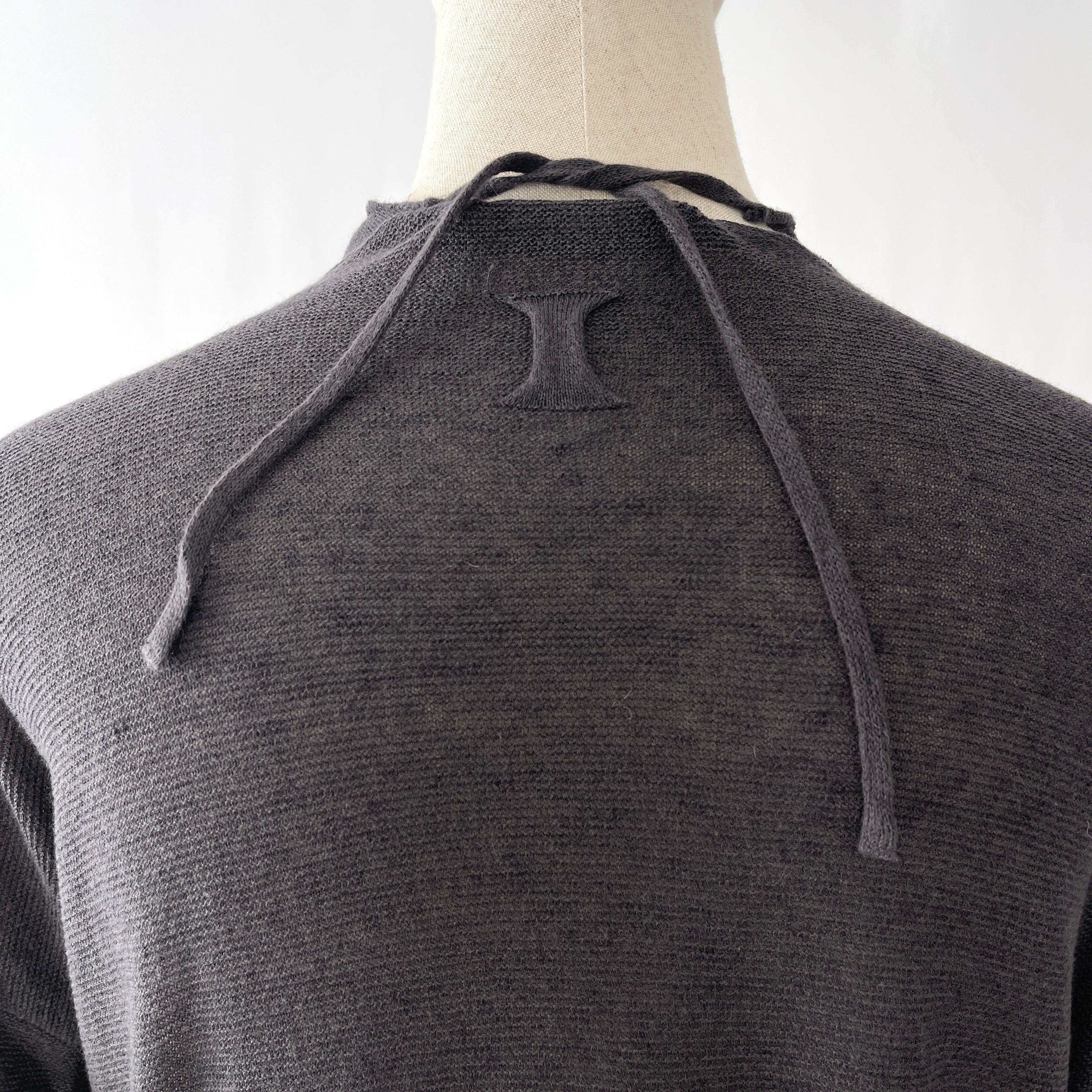 HANNES ROETHER Transformer Cardigan