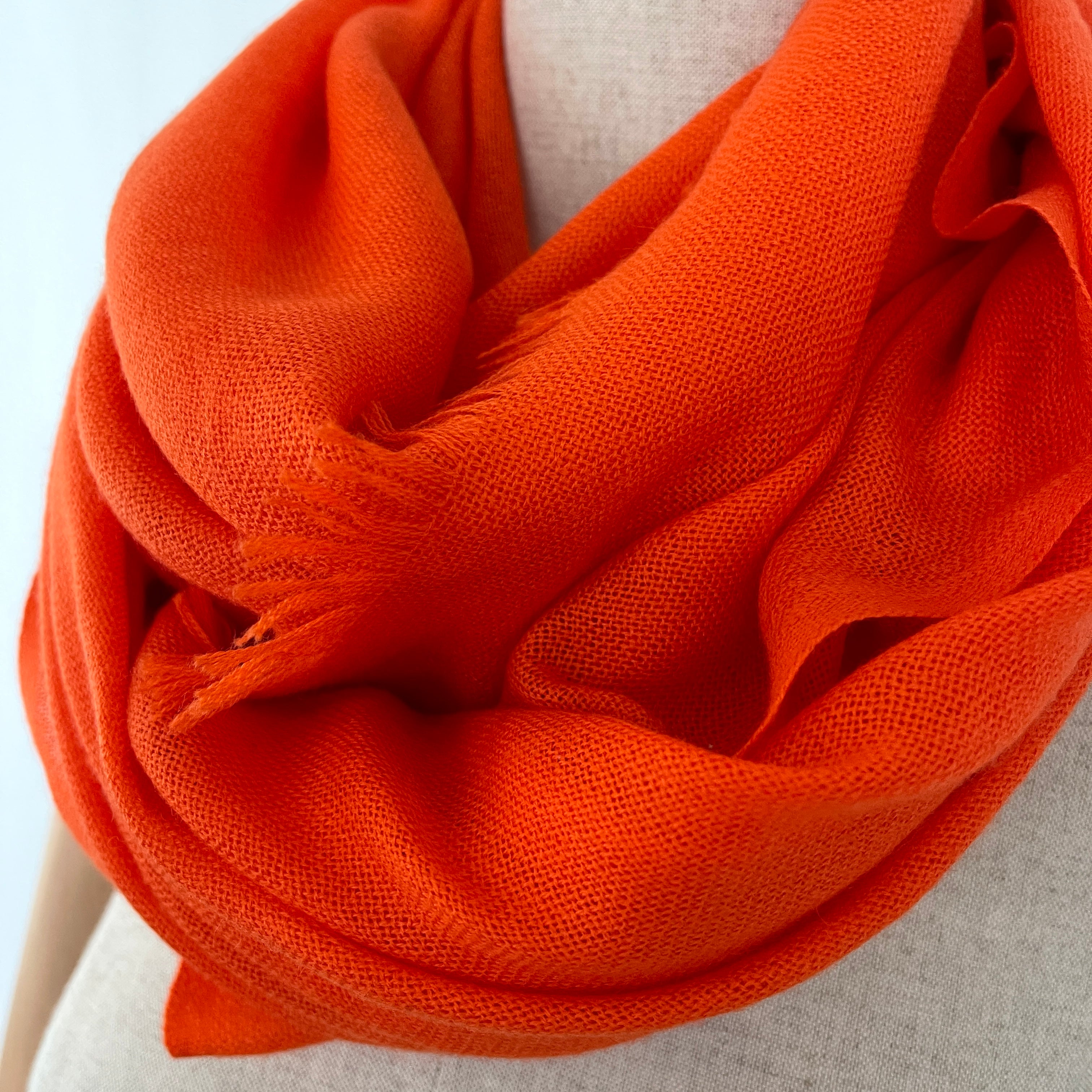 FABRIC FRONTLINE New Cashmere Scarf