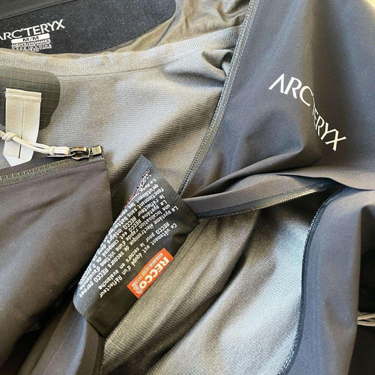ARCTERYX - ARCTERYX Gore-Tex Jacket - AVVIIVVA.COM