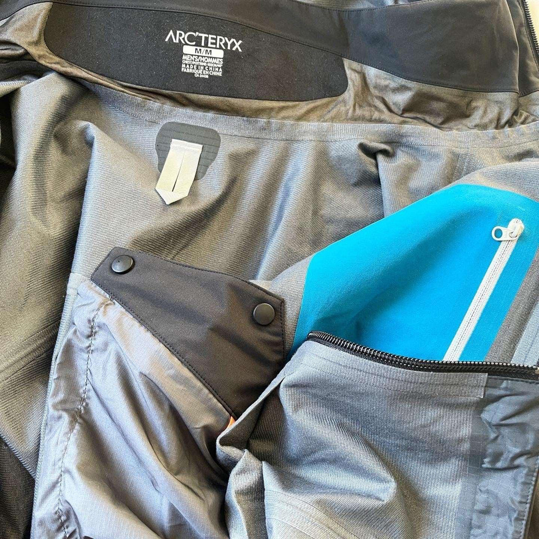 ARCTERYX - ARCTERYX Gore-Tex Jacket - AVVIIVVA.COM