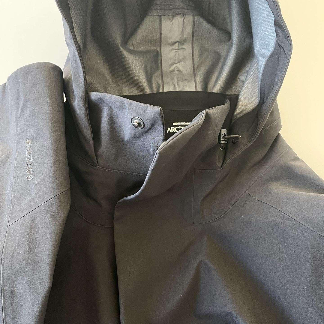 ARCTERYX - ARCTERYX GORE-TEX Jacket - AVVIIVVA.COM