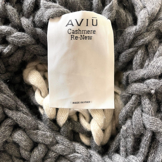 AVIU - AVIU Cashmere Cape - AVVIIVVA.COM