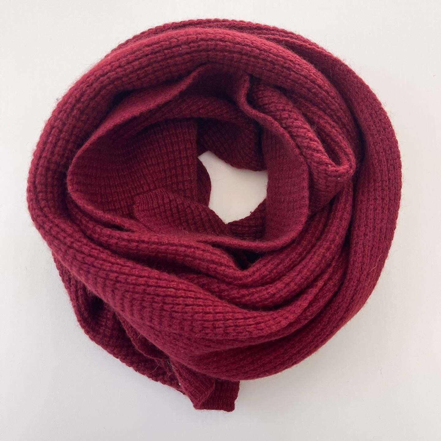 AVON CELLI - AVON CELLI Cashmere Scarf - AVVIIVVA.COM