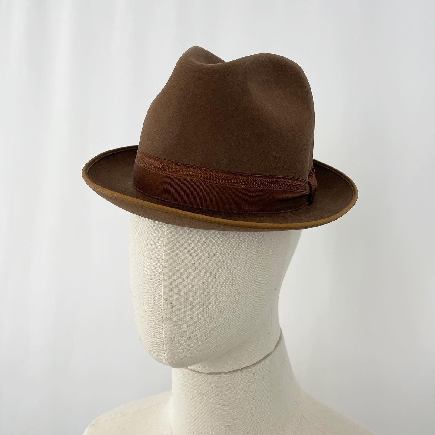 ELEGANCE - ELEGANCE Vintage Hat - AVVIIVVA.COM