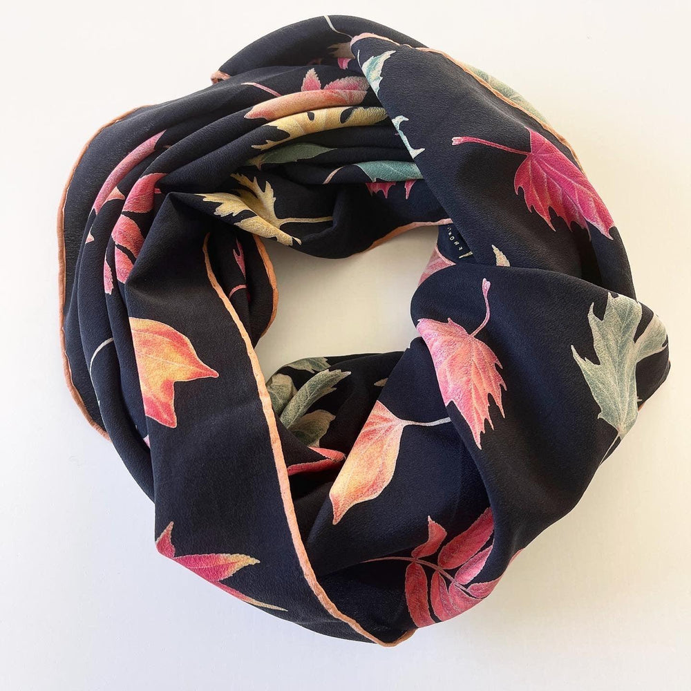 FABRIC FRONTLINE - FABRIC FRONTLINE Scarf - AVVIIVVA.COM