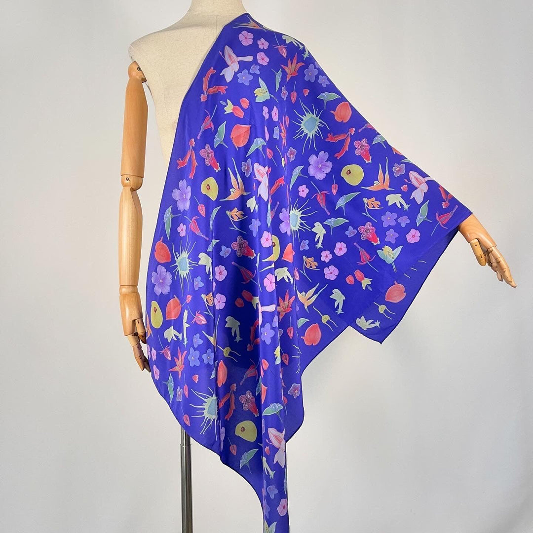 FABRIC FRONTLINE - FABRIC FRONTLINE Silk Scarf - AVVIIVVA.COM