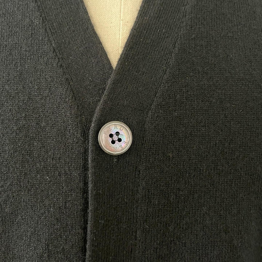 FERU - FERU Cashmere Cardigan on - AVVIIVVA.COM