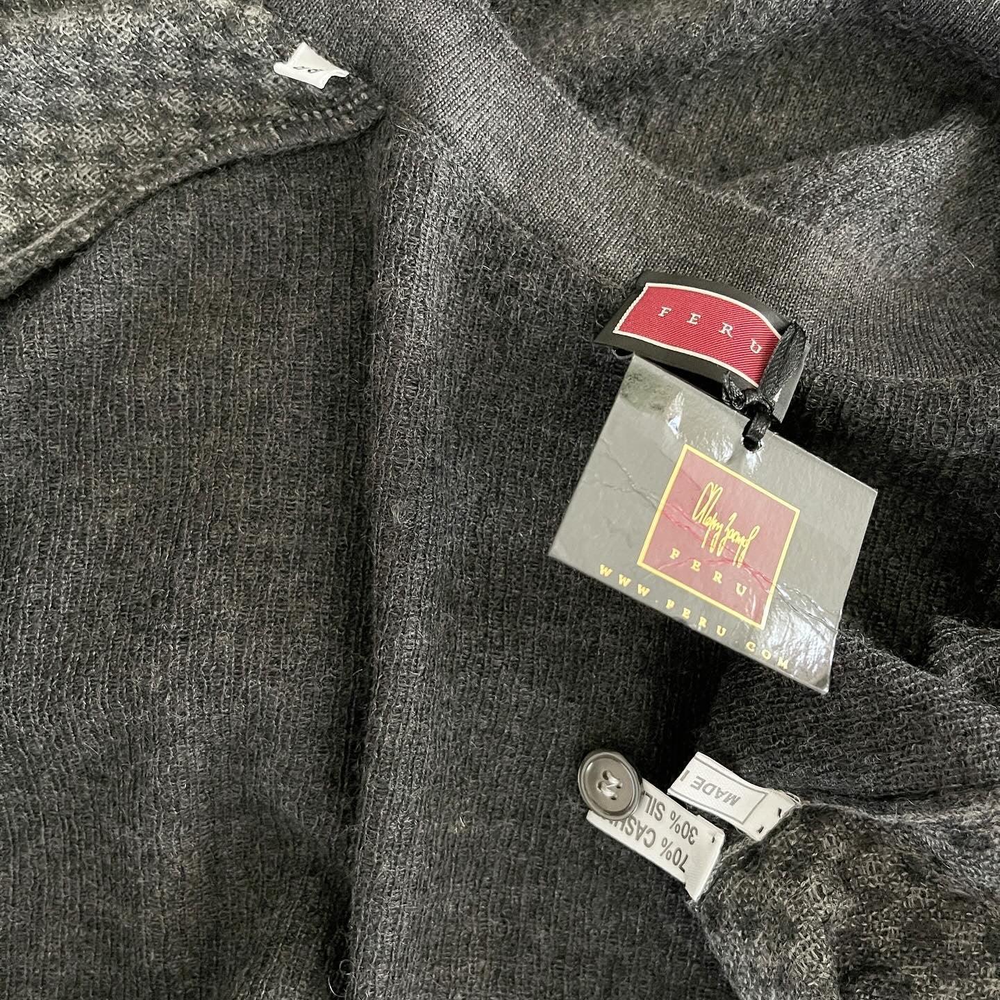 FERU - FERU Cashmere Silk Vest - AVVIIVVA.COM