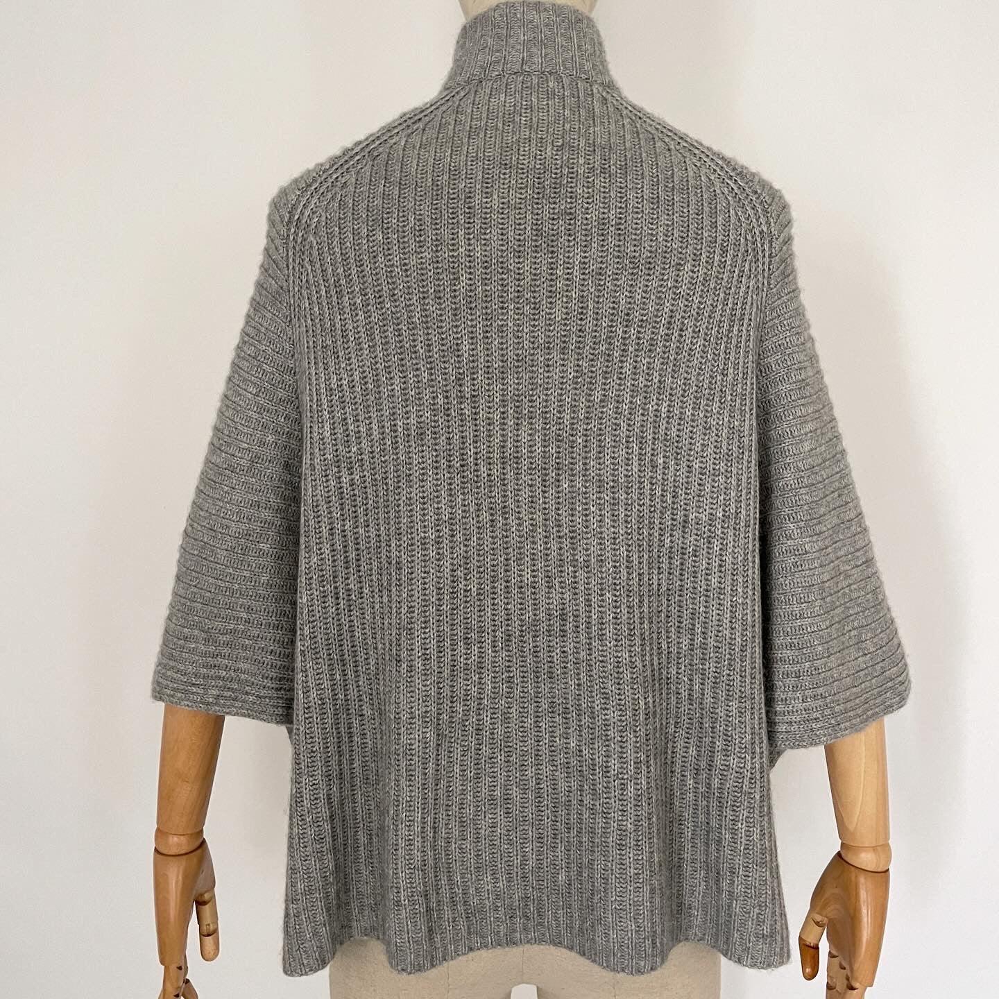 FTC - FTC Cashmere Cardigan - AVVIIVVA.COM