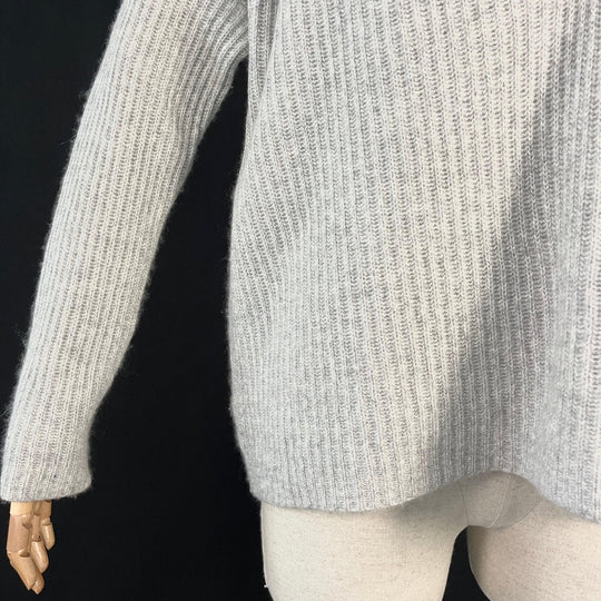 FTC - FTC Cashmere Sweater - AVVIIVVA.COM