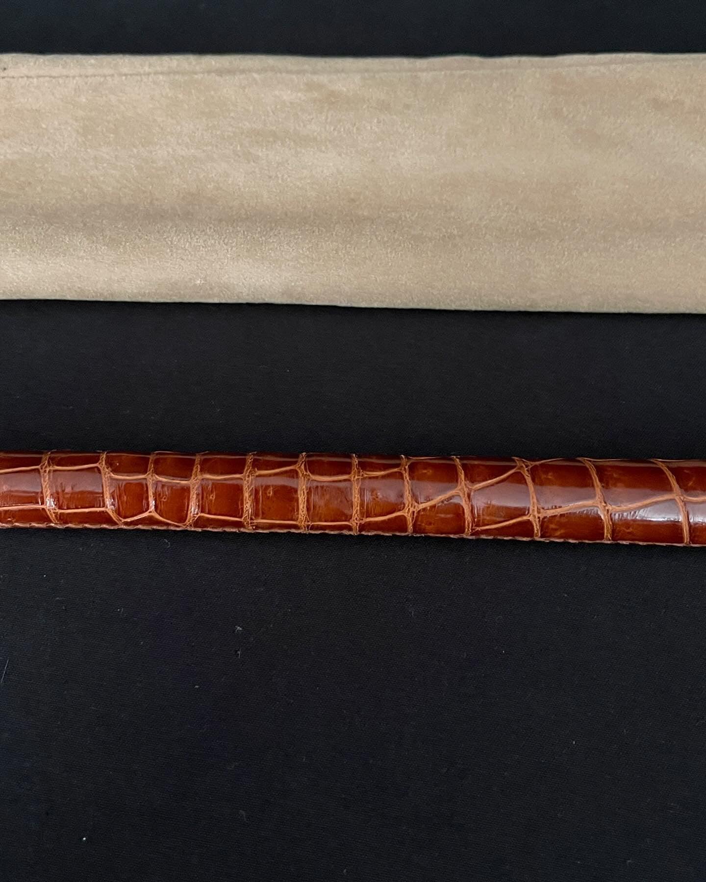 HERMES - HERMES Crocodile + Gold Riding Whip - AVVIIVVA.COM