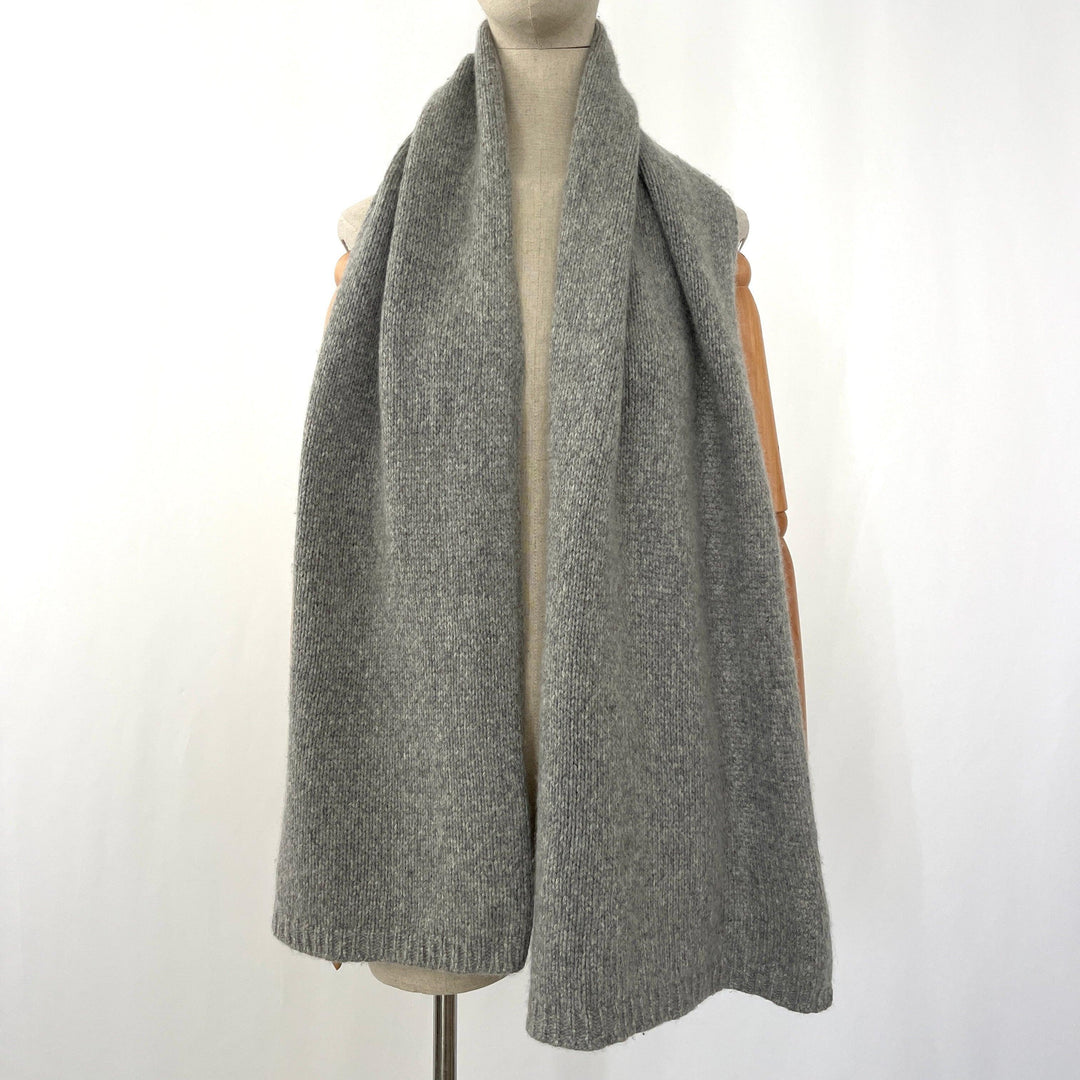 IRIS V ARMIN - IRIS V ARMIN Cashmere Scarf - AVVIIVVA.COM