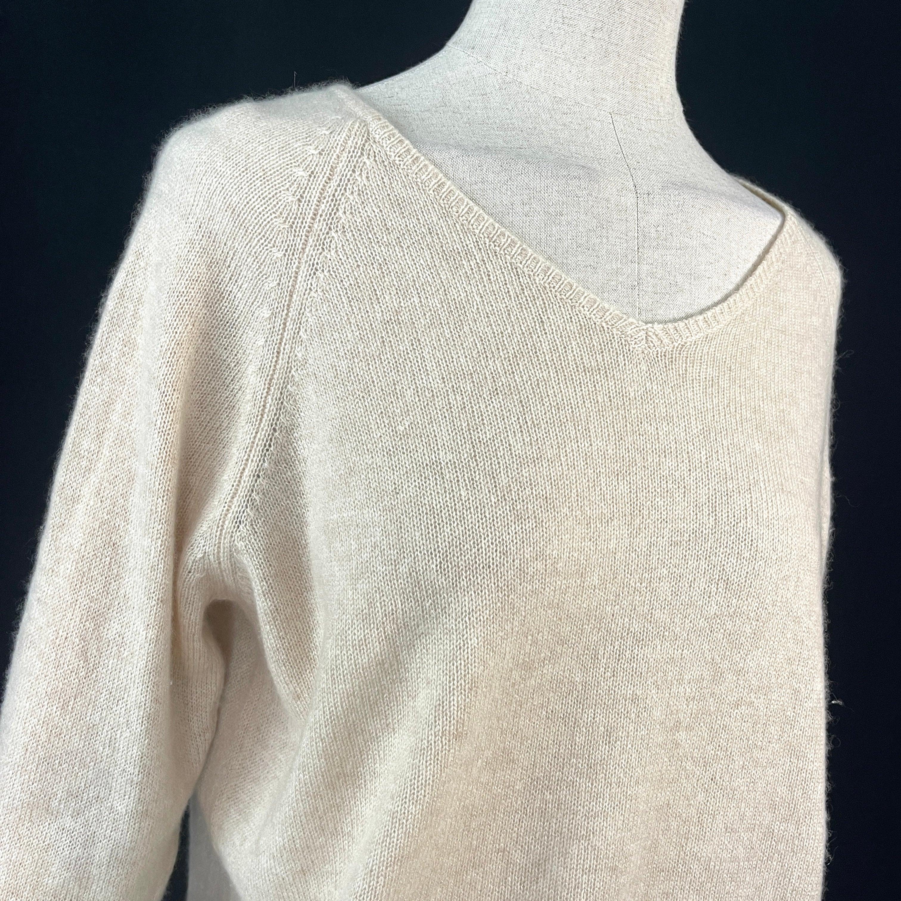 IRIS V ARMIN - IRIS v ARMIN Cashmere Sweater - AVVIIVVA.COM