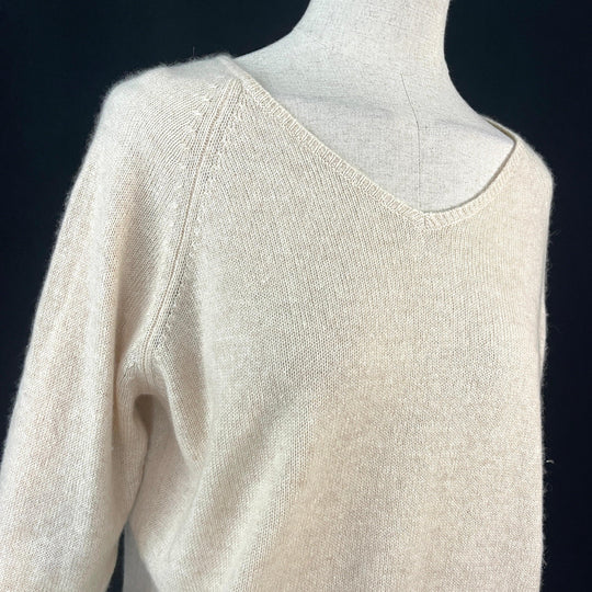 IRIS V ARMIN - IRIS v ARMIN Cashmere Sweater - AVVIIVVA.COM