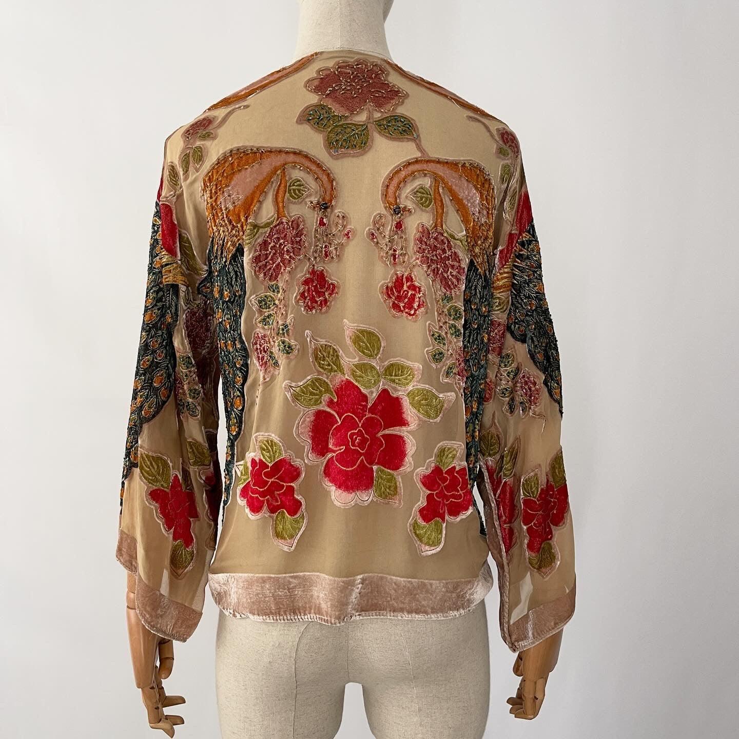 KITE AND BUTTERFLY - KITE AND BUTTERFLY Hand Embroired Cardigan - AVVIIVVA.COM