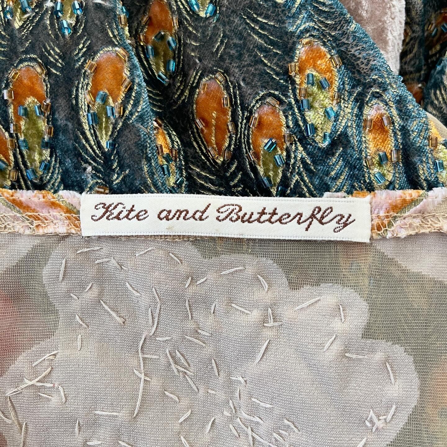 KITE AND BUTTERFLY - KITE AND BUTTERFLY Hand Embroired Cardigan - AVVIIVVA.COM