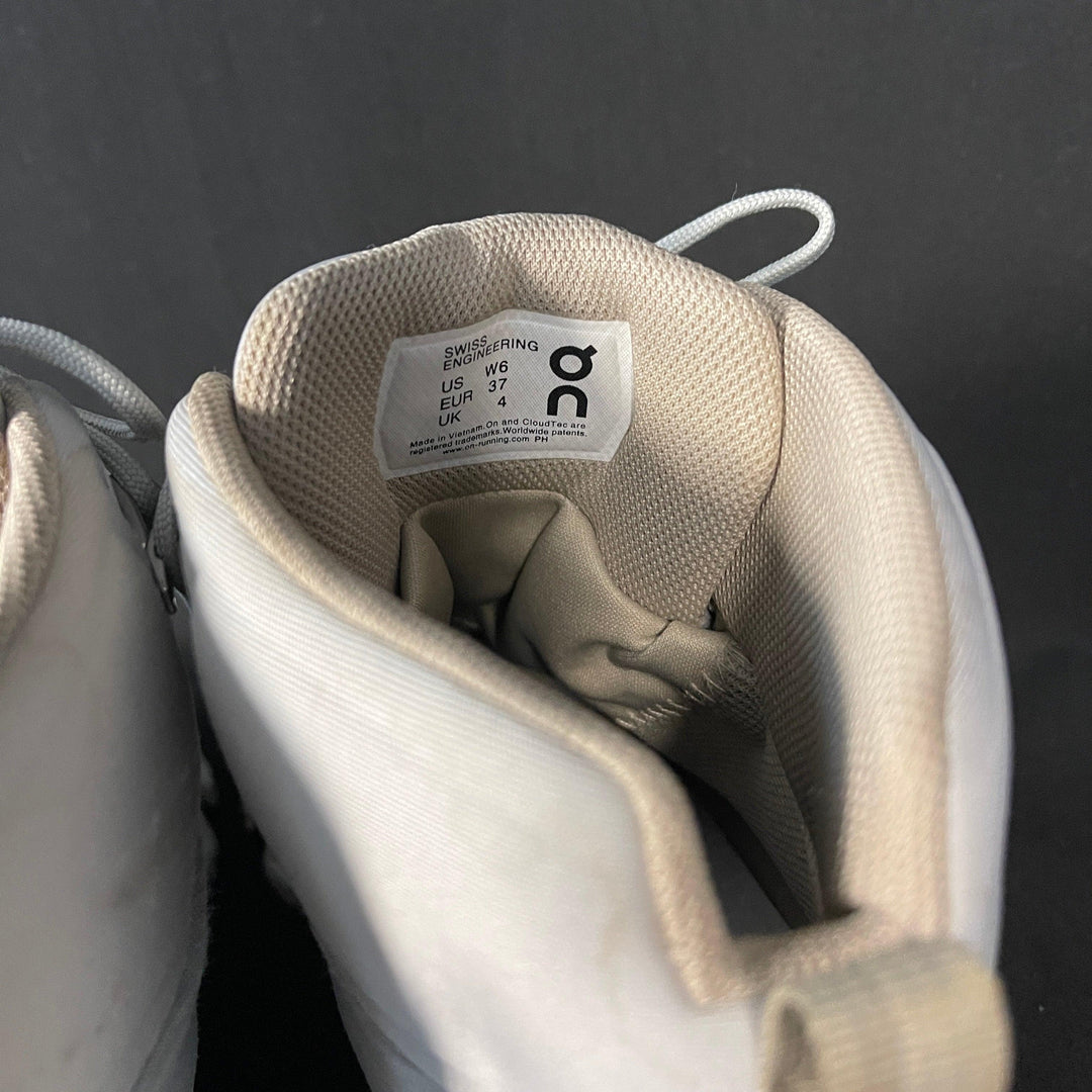 ON CLOUD - ON CLOUD Waterproof Sneakers - AVVIIVVA.COM