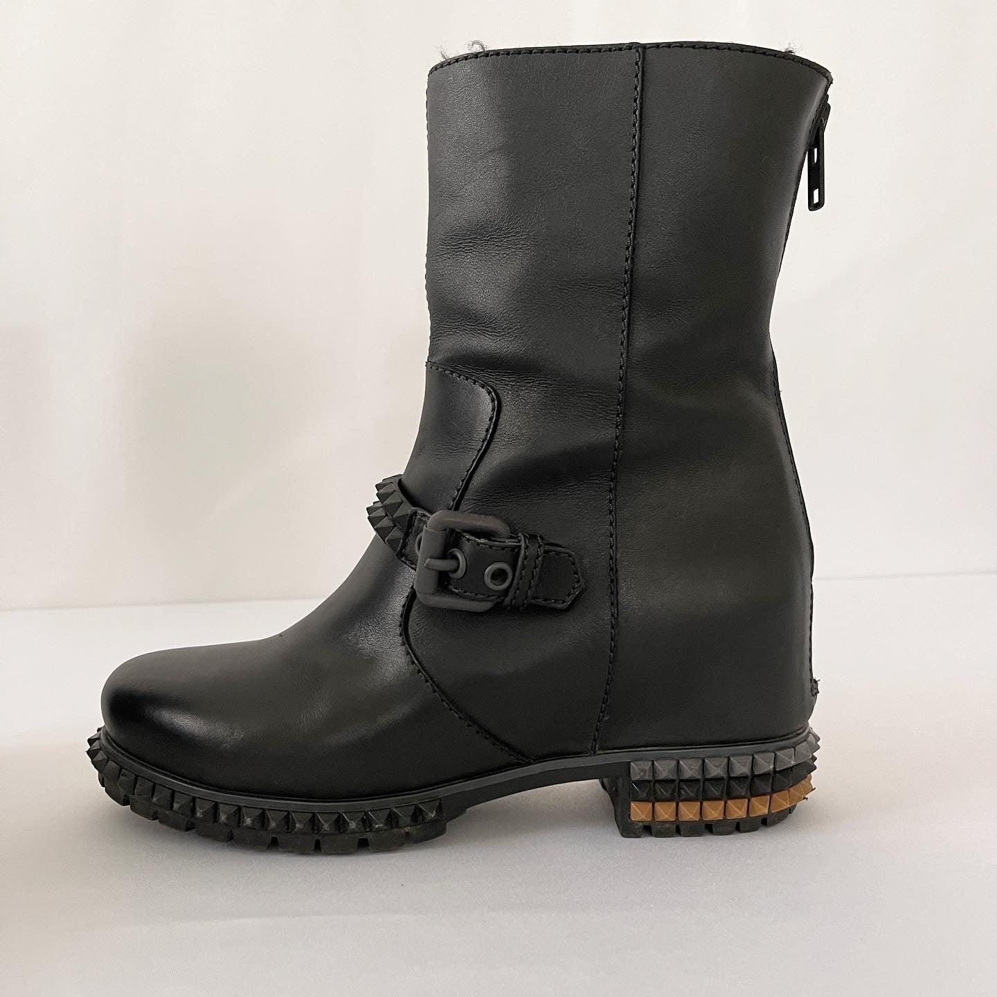 FENDI - FENDI Boots - AVVIIVVA.COM