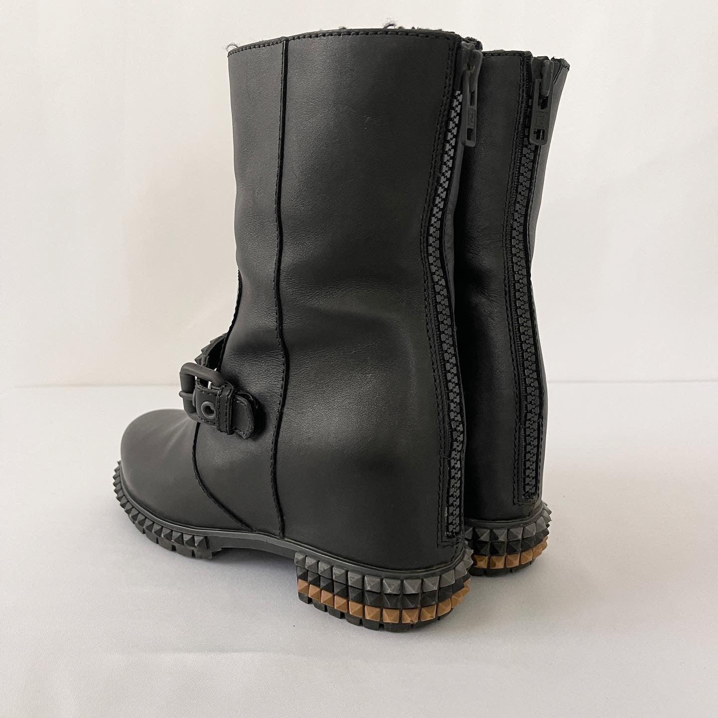 FENDI - FENDI Boots - AVVIIVVA.COM