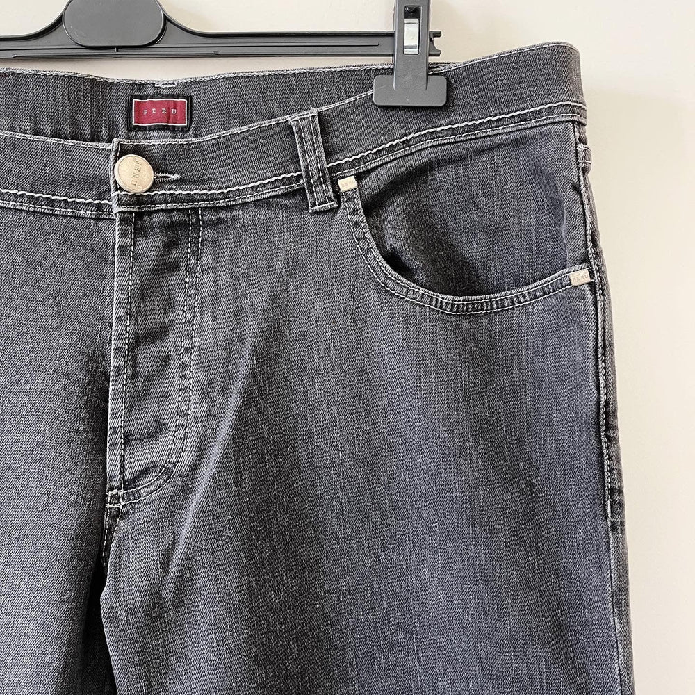 FERU - FERU Jeans - AVVIIVVA.COM