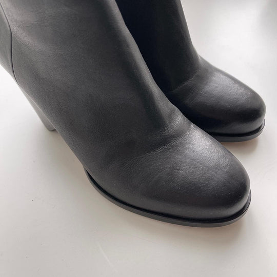 MAISON MARTIN MARGIELA - MAISON MARTIN MARGIELA Boots - AVVIIVVA.COM